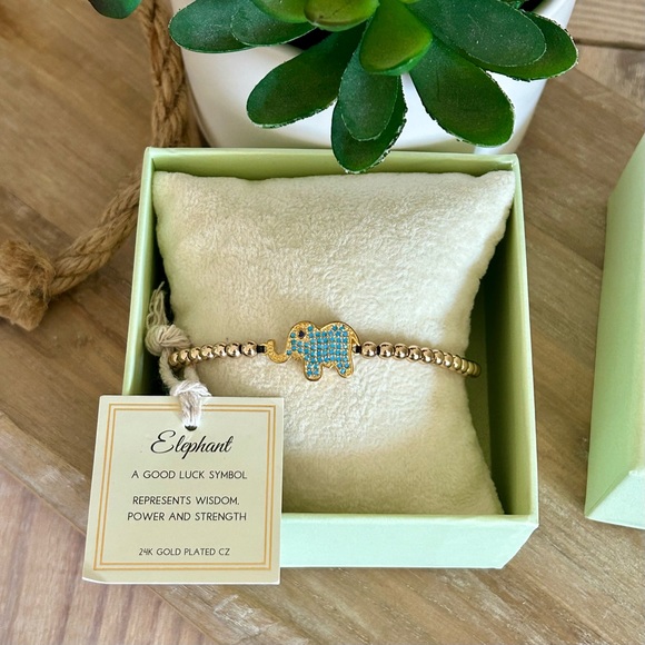 Eye Candy Crystal Elephant Bracelet 🆕 - Picture 9 of 9